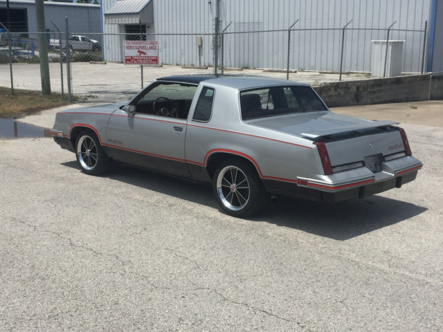 1984 Oldsmobile Cutlass Hurst Olds - photo 3