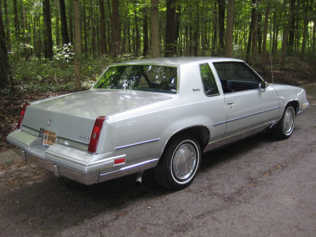 1984 Oldsmobile Cutlass Supreme - photo 11