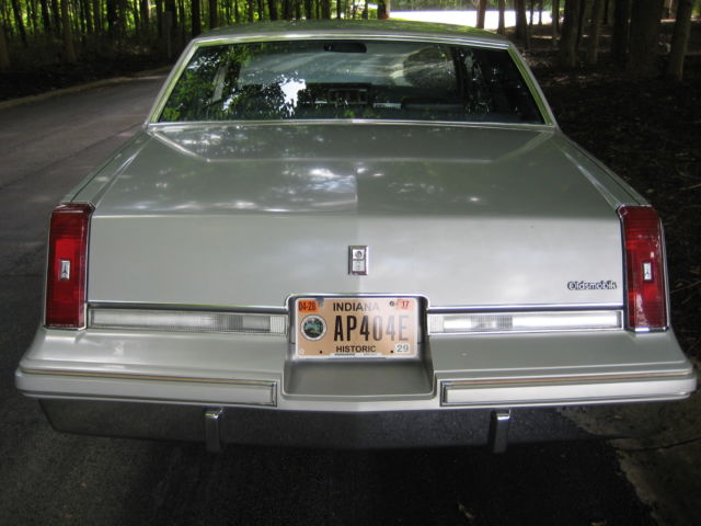 1984 Oldsmobile Cutlass Supreme - photo 3