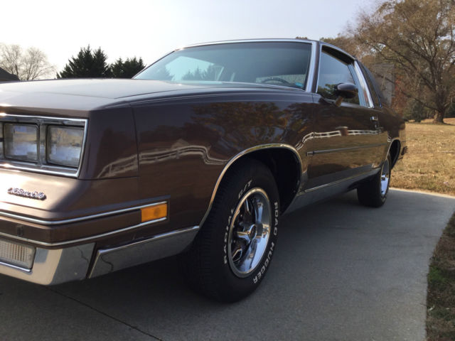 1984 Oldsmobile Cutlass Base Coupe 2-Door - photo 5