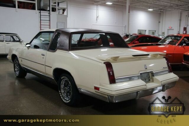 1984 Oldsmobile Cutlass Supreme Brougham - photo 7