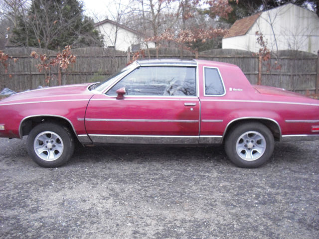 1984 OLDSMOBILE CUTLASS SUPREME BROUGHAM T-TOP 1984 Oldsmobile Cutlass Brougham Coupe 2-Door T-TOP