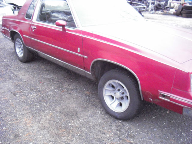 1984 Oldsmobile Cutlass Brougham Coupe 2-Door T-TOP - photo 2