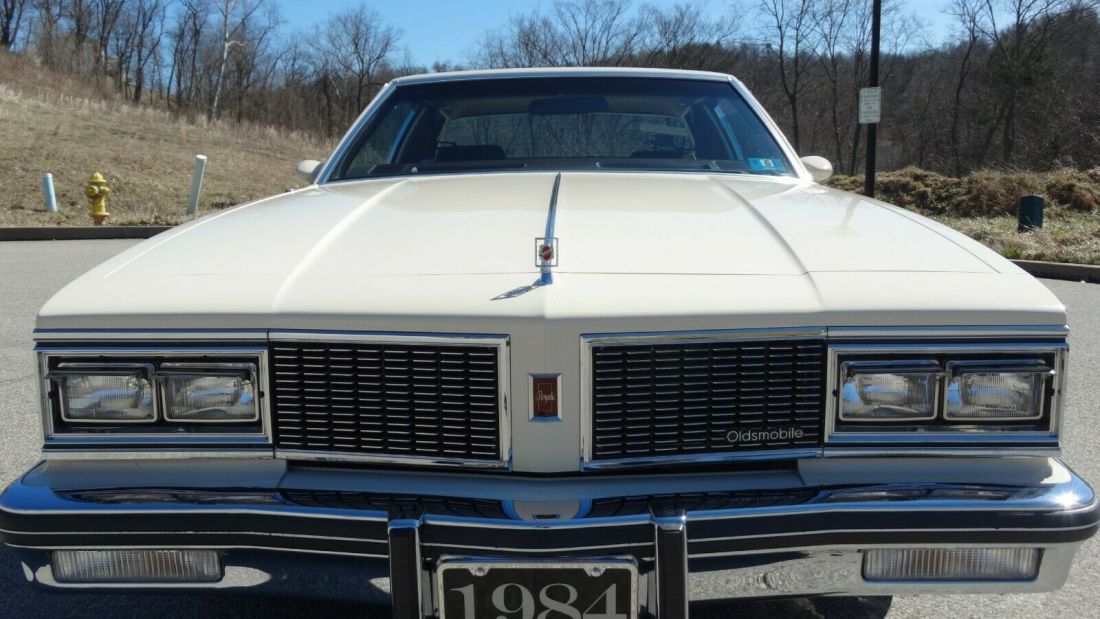 1984 Oldsmobile Eighty-Eight Royale Brougham - photo 3