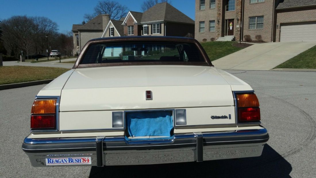 1984 Oldsmobile Eighty-Eight Royale Brougham - photo 4