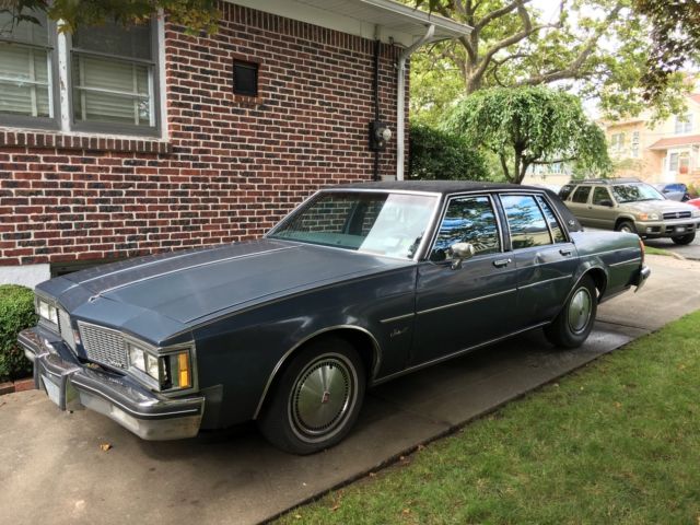1984 Oldsmobile Eighty-Eight Royale 1984 Oldsmobile Eighty-Eight