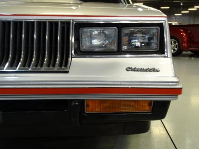 1984 Oldsmobile Hurst Olds - photo 7