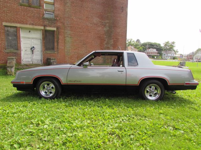 1984 Oldsmobile Cutlass Hurst - photo 2
