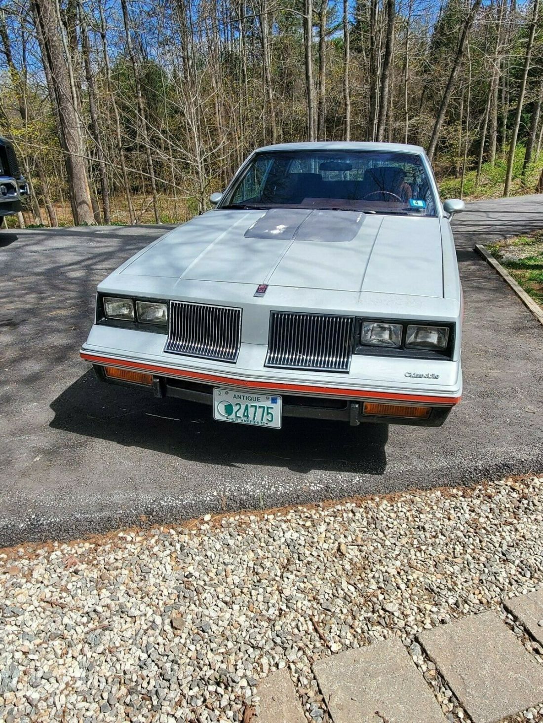 1984 Oldsmobile Cutlass Calais - photo 2