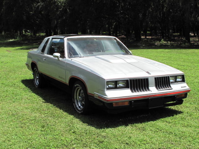1984 Oldsmobile: Hurst/Cutlass 1984 Oldsmobile Cutlass