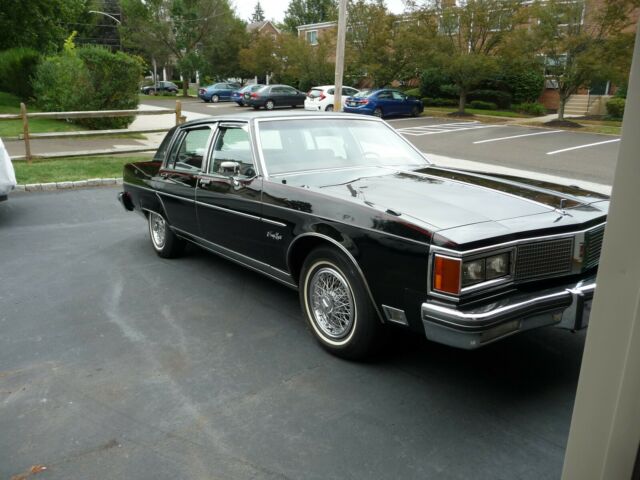 1984 Oldsmobile Ninety-Eight Regency Brougham - photo 9