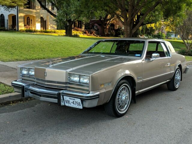 1984 Oldsmobile Toronado - photo 2