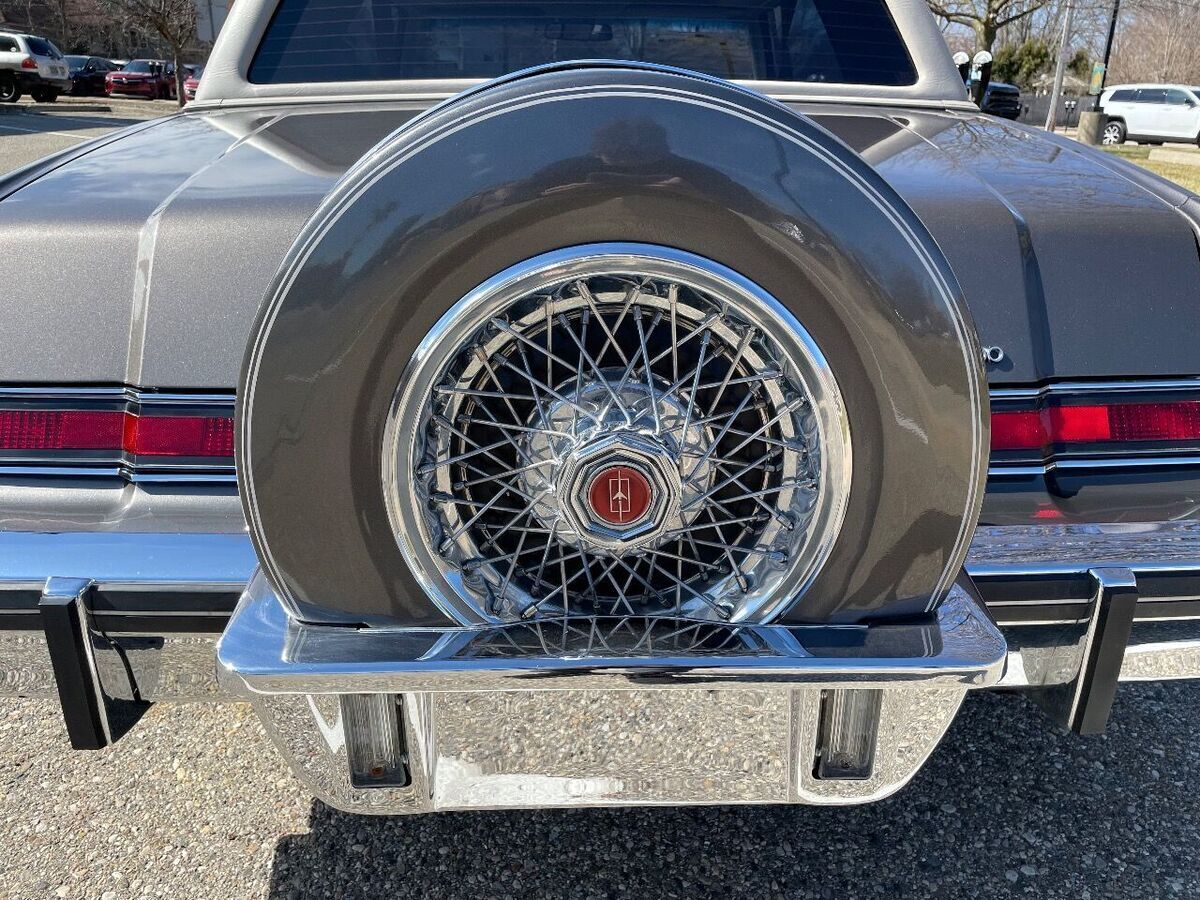 1984 Oldsmobile Toronado Brougham 2dr Coupe - photo 6