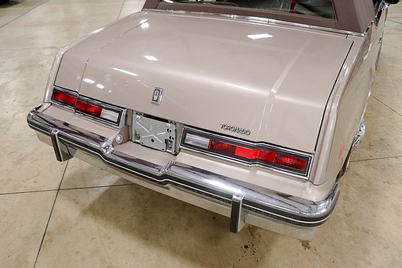 1984 Oldsmobile Toronado Brougham Coupe - photo 11