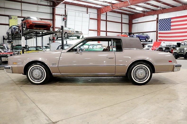 1984 Oldsmobile Toronado Brougham Coupe - photo 2