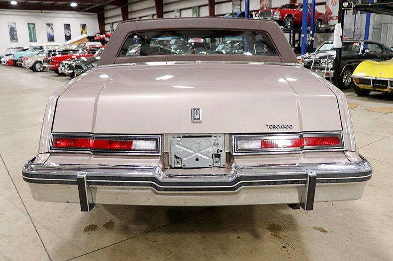 1984 Oldsmobile Toronado Brougham Coupe - photo 4