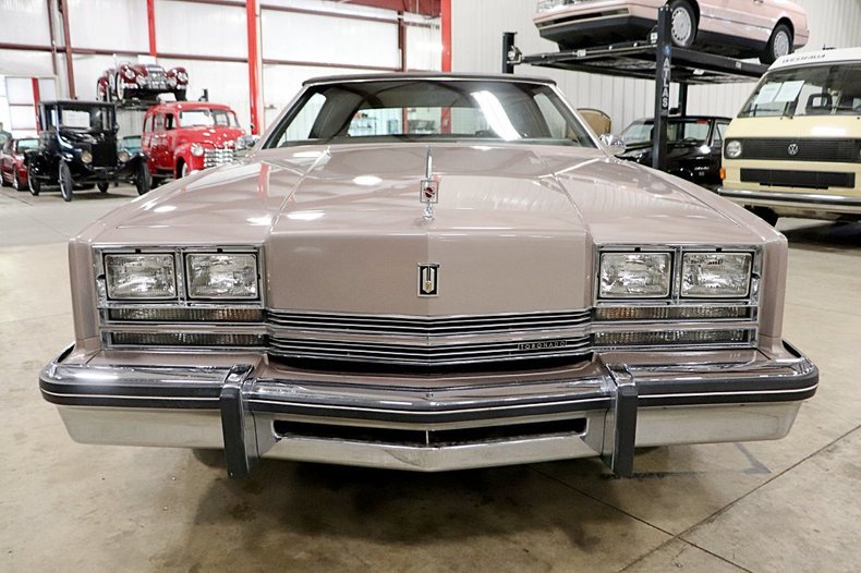 1984 Oldsmobile Toronado Brougham Coupe - photo 8