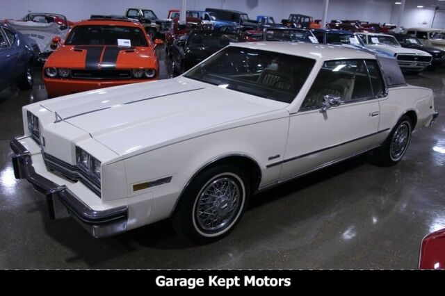 1984 Oldsmobile Toronado Brougham - photo 3
