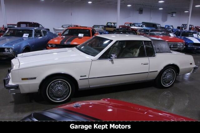 1984 Oldsmobile Toronado Brougham - photo 4