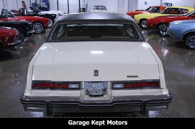 1984 Oldsmobile Toronado Brougham - photo 8