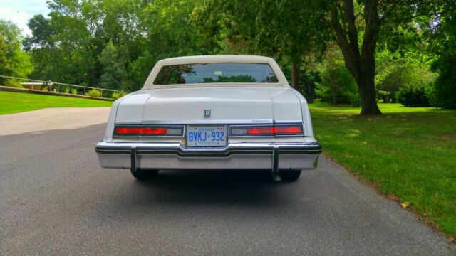1984 Oldsmobile Toronado Caliente - photo 4