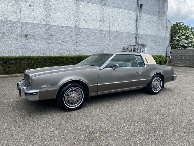 1984 Oldsmobile Toronado Custom Brougham - photo 13