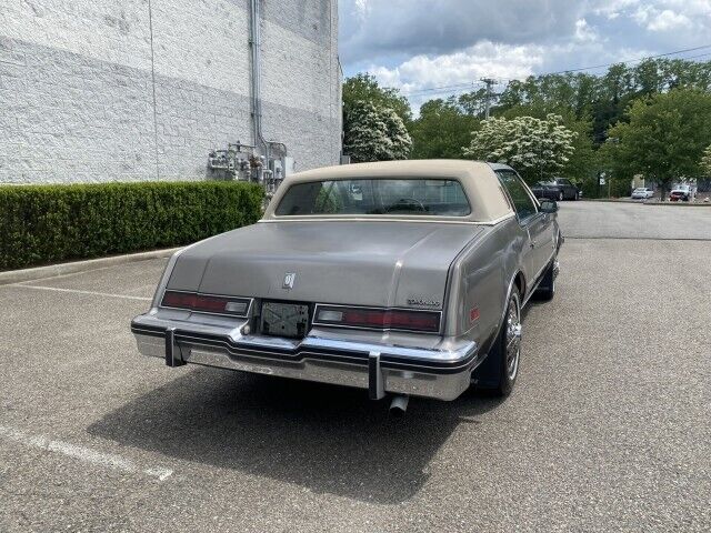 1984 Oldsmobile Toronado Custom Brougham - photo 7