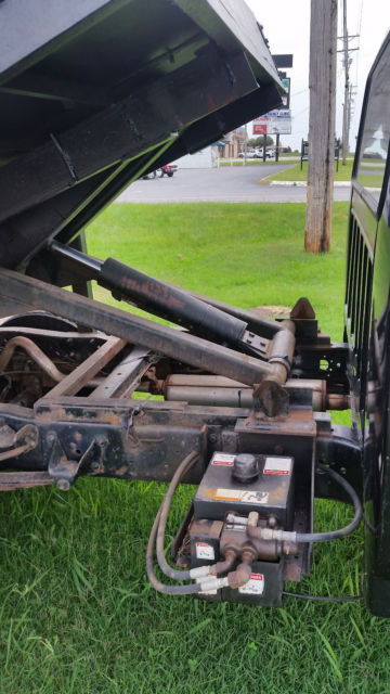 1984 Ford F-350 - photo 5