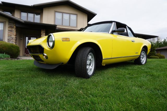 1984 Fiat 124 Spider - photo 2