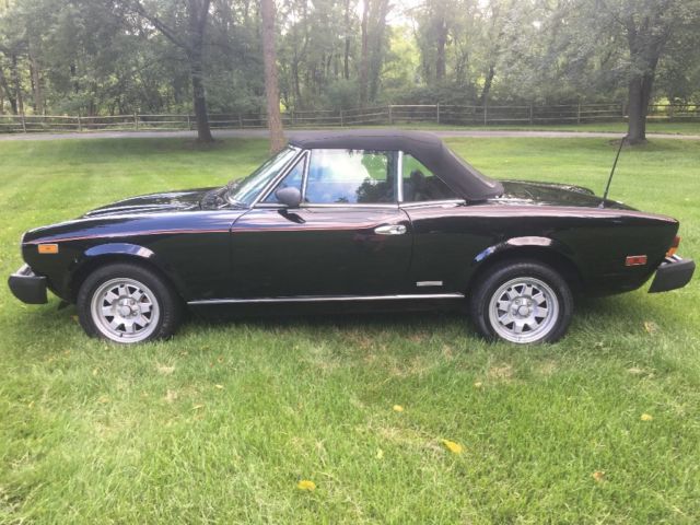 1984 Fiat 124 1984 Pininfarina Spider Convertible 2nd owner & 1 of 1,437 - photo 5