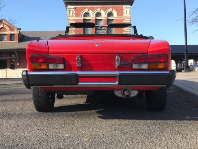 1984 Fiat 124 Spider Pinnfarina Azzurra - photo 8