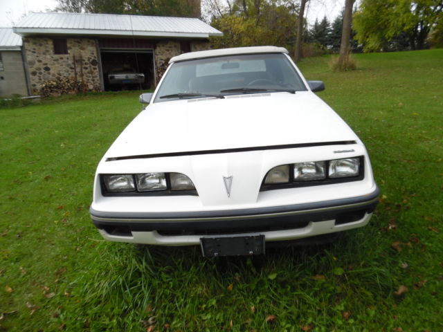 1984 Pontiac Sunbird - photo 2