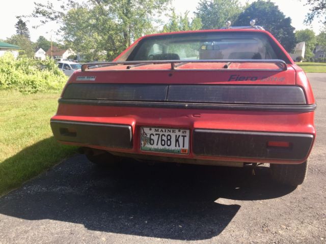 1984 Pontiac Fiero - photo 7
