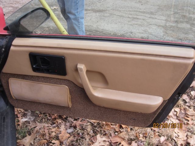 1984 Pontiac Fiero SE - photo 9