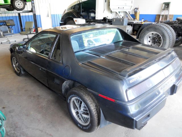 1984 Pontiac Fiero 2M4 - photo 3