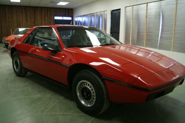 1984 Pontiac Other FIERO - photo 6