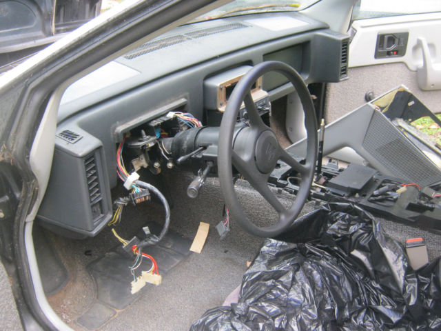 1984 Pontiac Fiero coupe - photo 9
