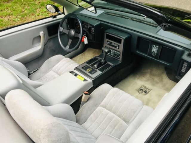 1984 Pontiac Fiero SUPER CLEAN low mileage mid engine no reserve - photo 10