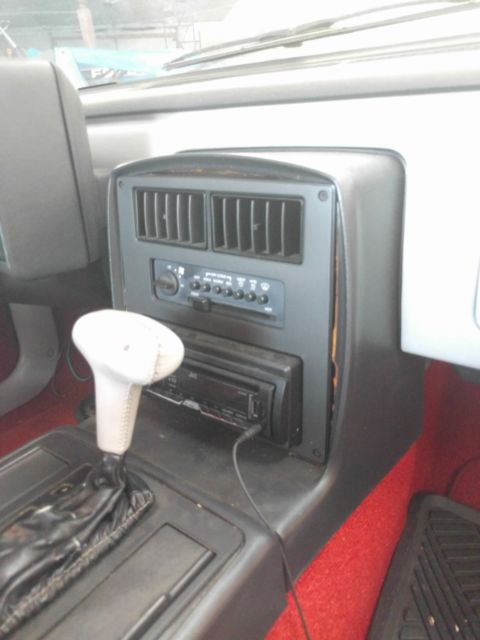 1984 Pontiac Fiero - photo 4