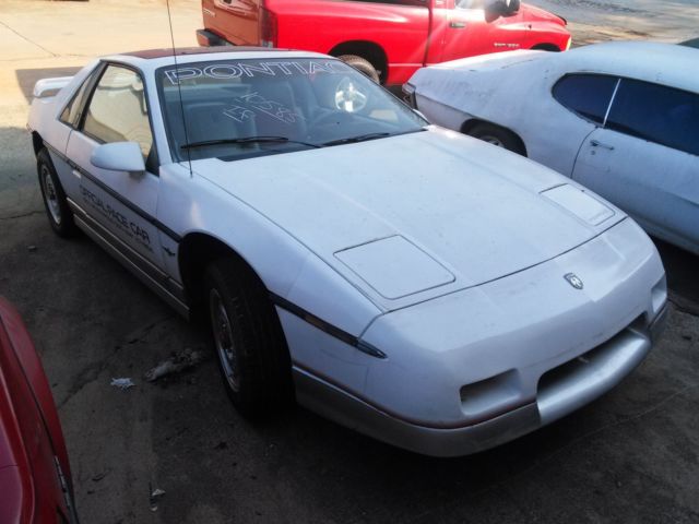 1984 Pontiac Fiero Indy - photo 3
