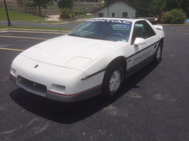 1984 Pontiac Fiero Indy 500 - photo 3