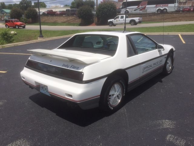 1984 Pontiac Fiero Indy 500 - photo 6