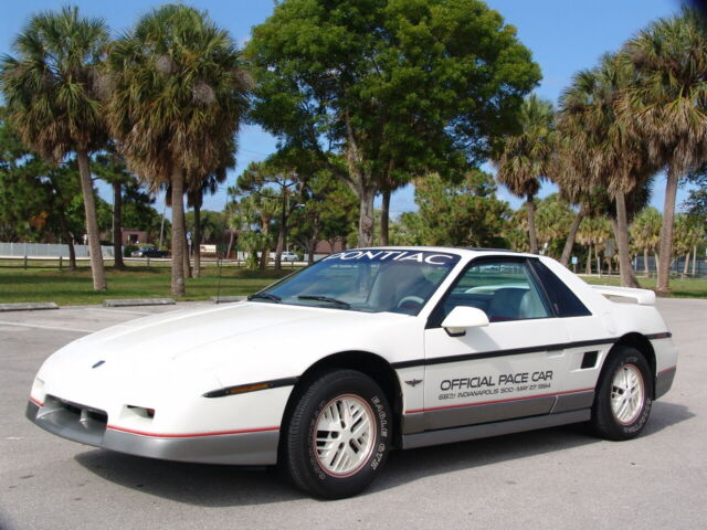 1984 Pontiac Fiero INDY PACE CAR - photo 4