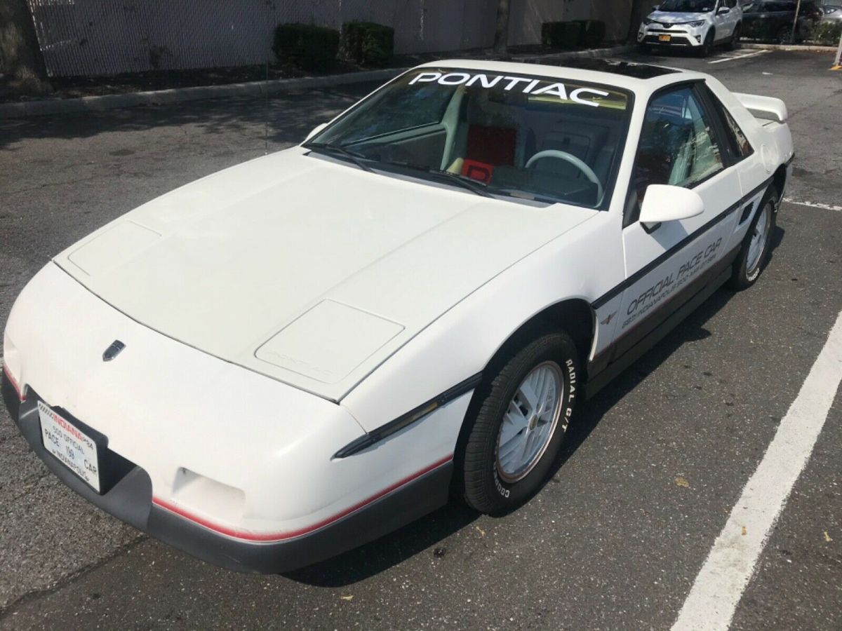 1984 Pontiac Fiero Indy Pace Car AT AC sunroof 92k runs&drives rare collectible 1984 Pontiac Fiero