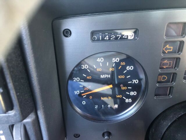 1984 Pontiac Fiero - photo 2