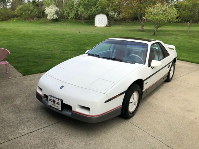 1984 Pontiac Fiero - photo 6
