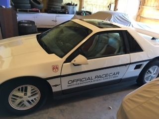 1984 Pontiac Fiero - photo 4