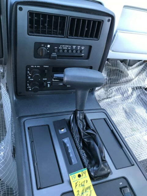 1984 Pontiac Fiero Se - photo 12