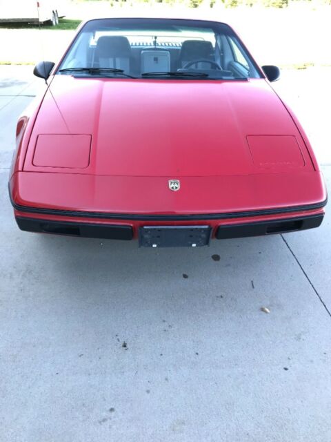 1984 Pontiac Fiero Se - photo 2