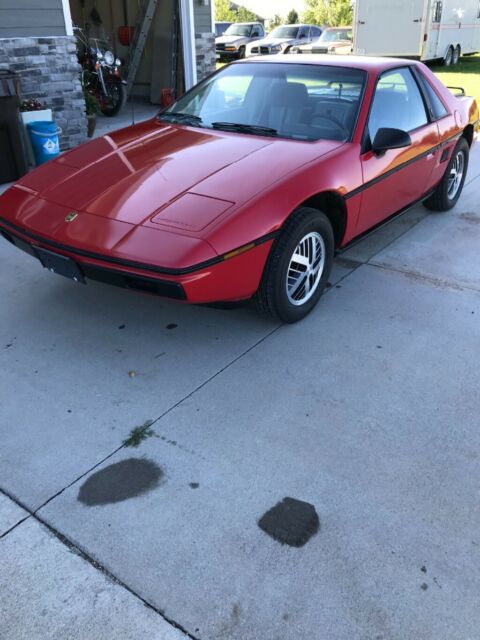 1984 Pontiac Fiero Se - photo 3